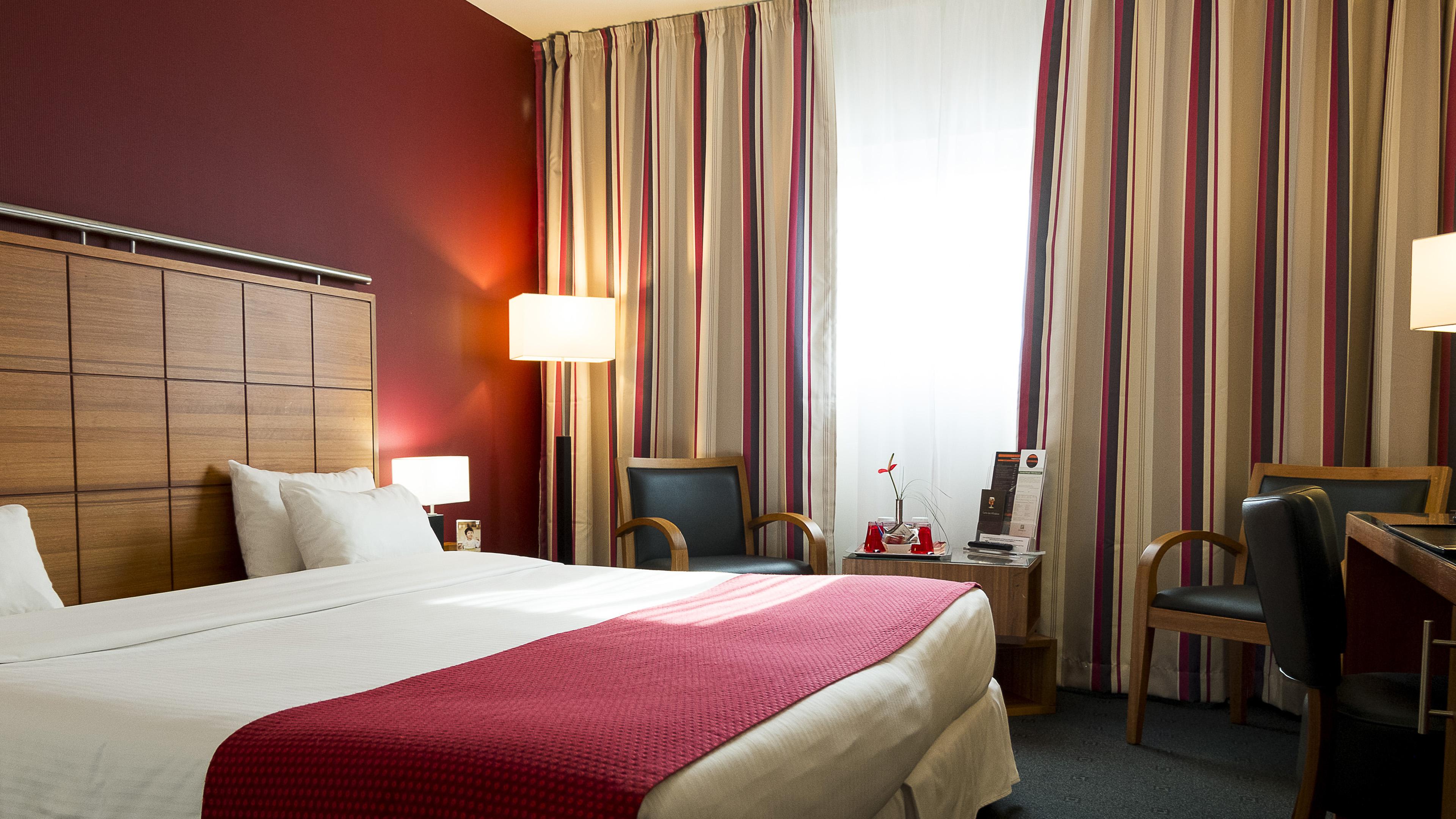 Holiday Inn Bordeaux Sud - Pessac By Ihg Exterior photo